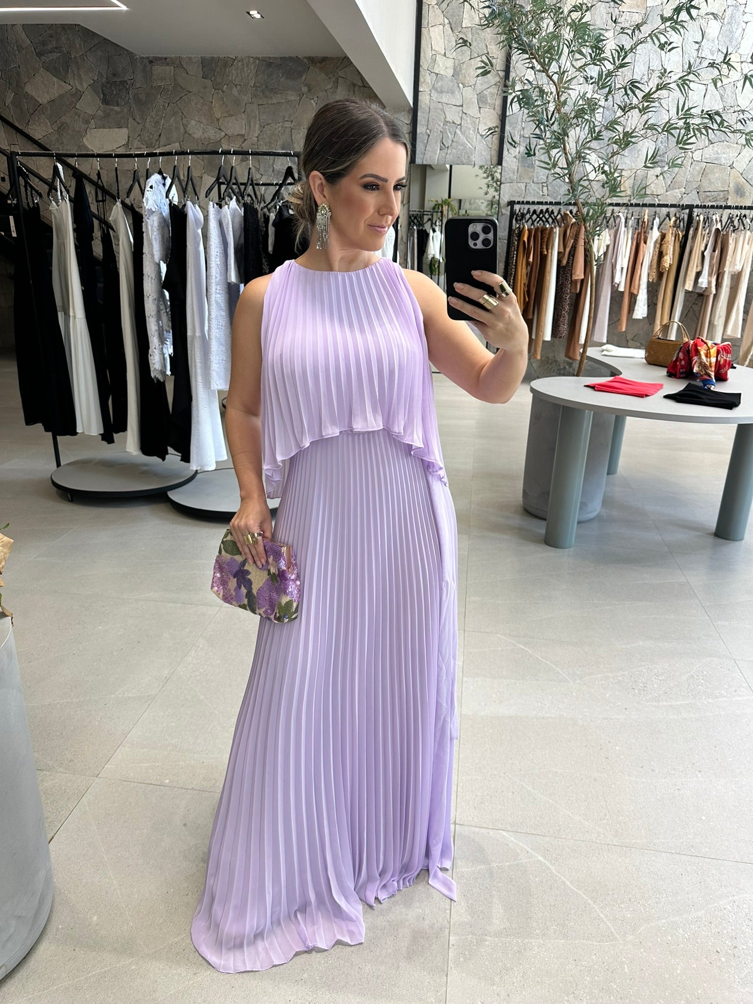 Vestido Plissado Sem Manga